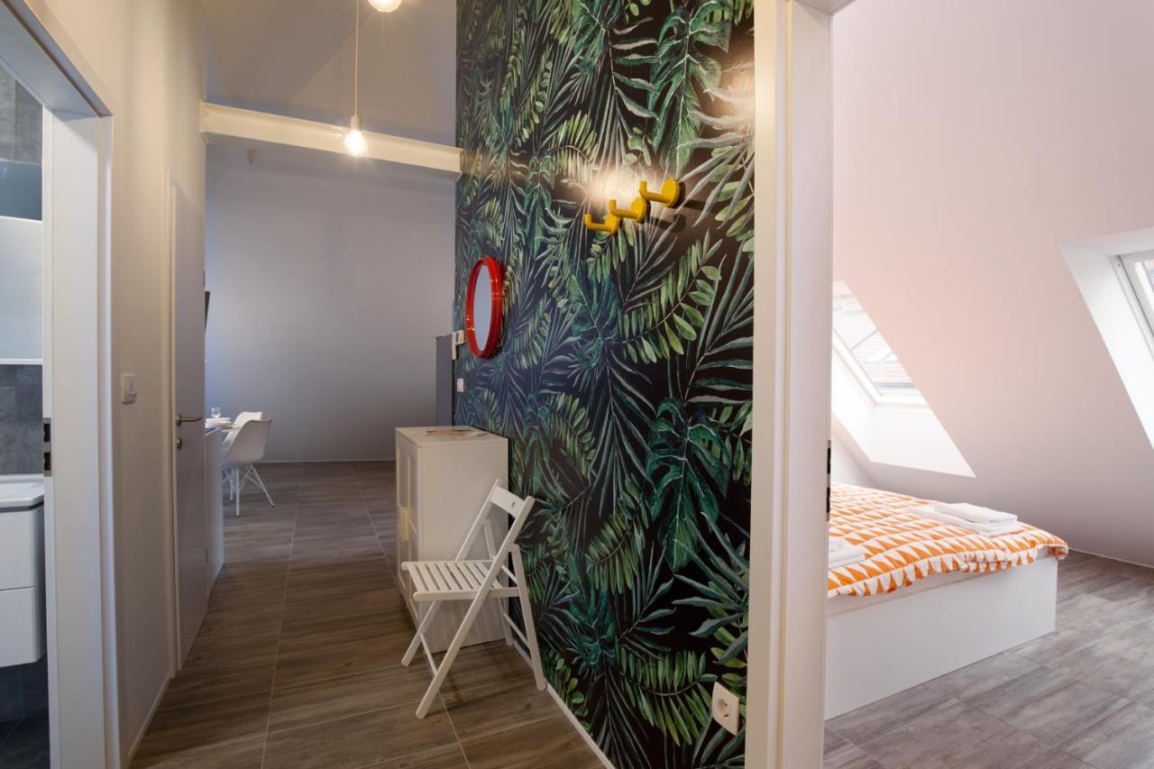 Flex Apartments Tour As Ljubljana Bagian luar foto